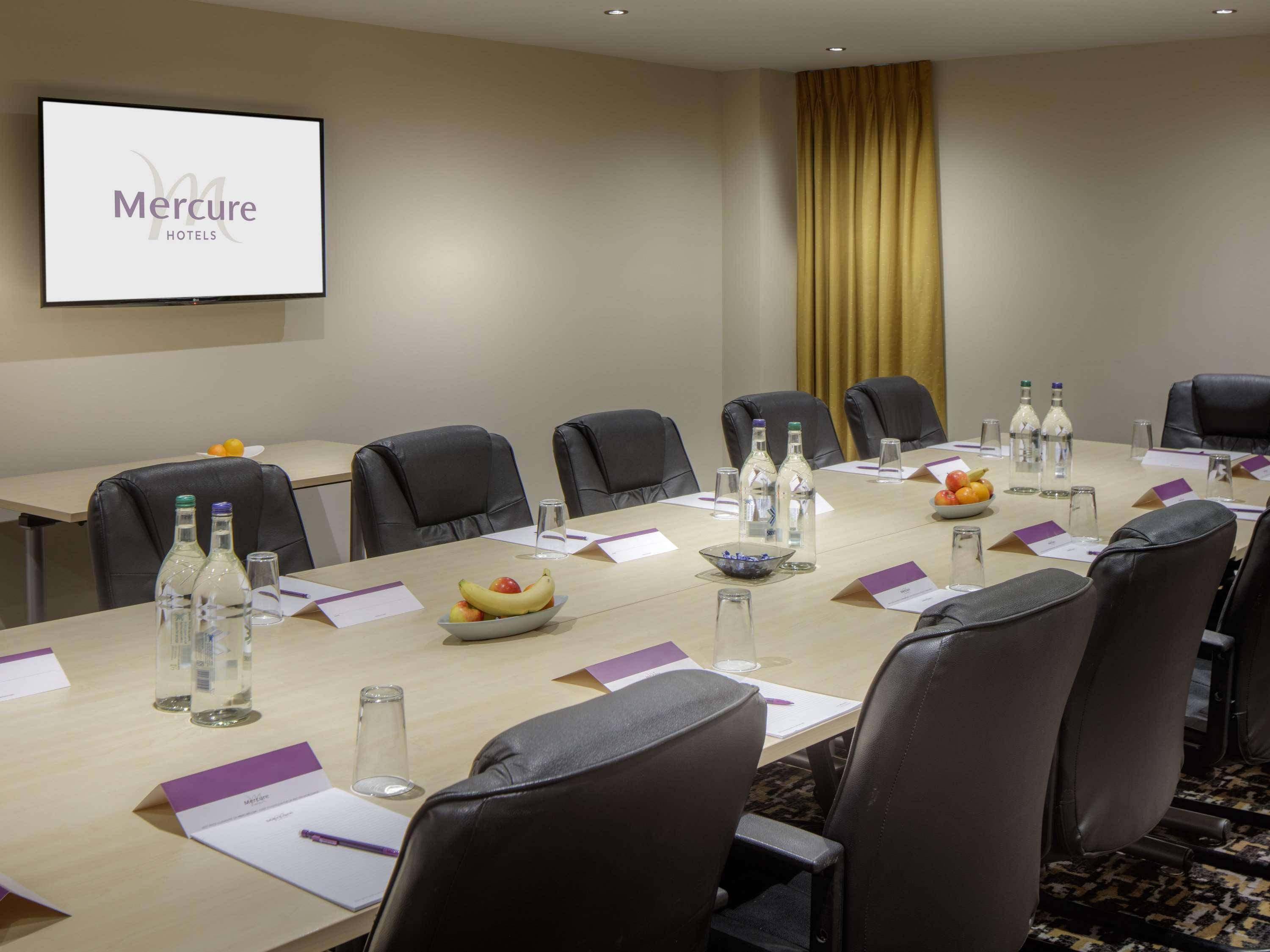 Mercure Hatfield Oak Hotel Eksteriør bilde