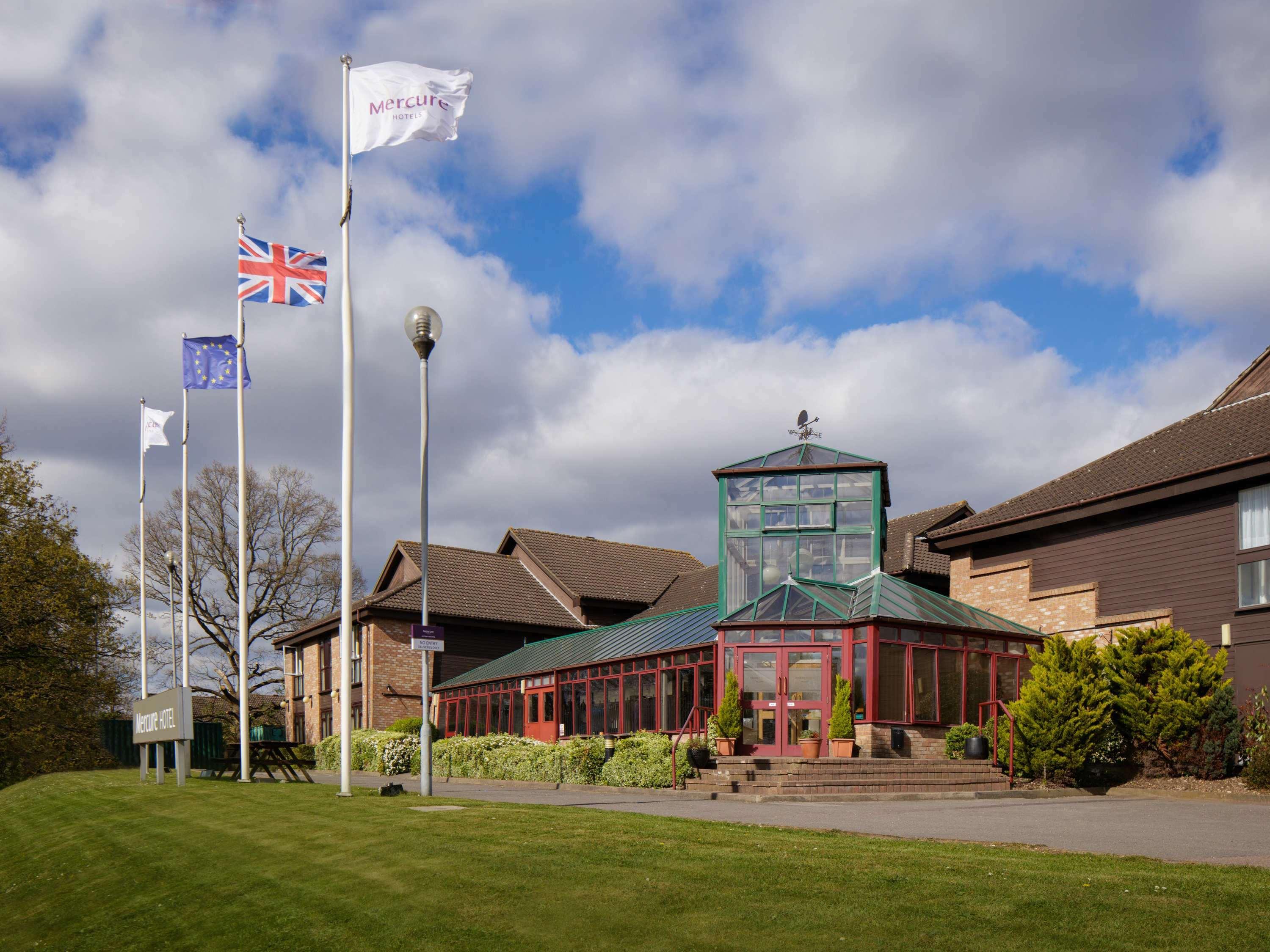 Mercure Hatfield Oak Hotel Eksteriør bilde