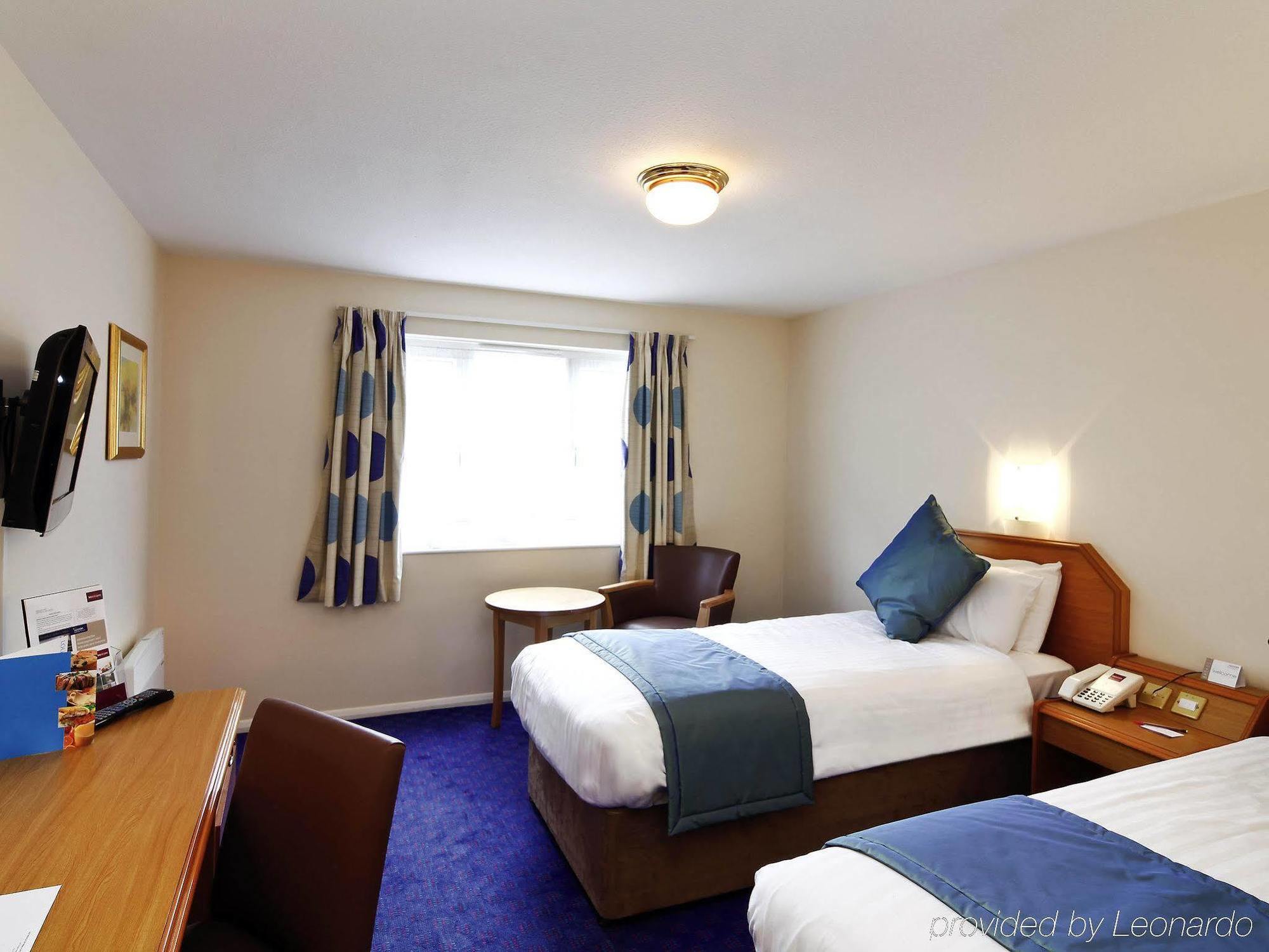 Mercure Hatfield Oak Hotel Eksteriør bilde